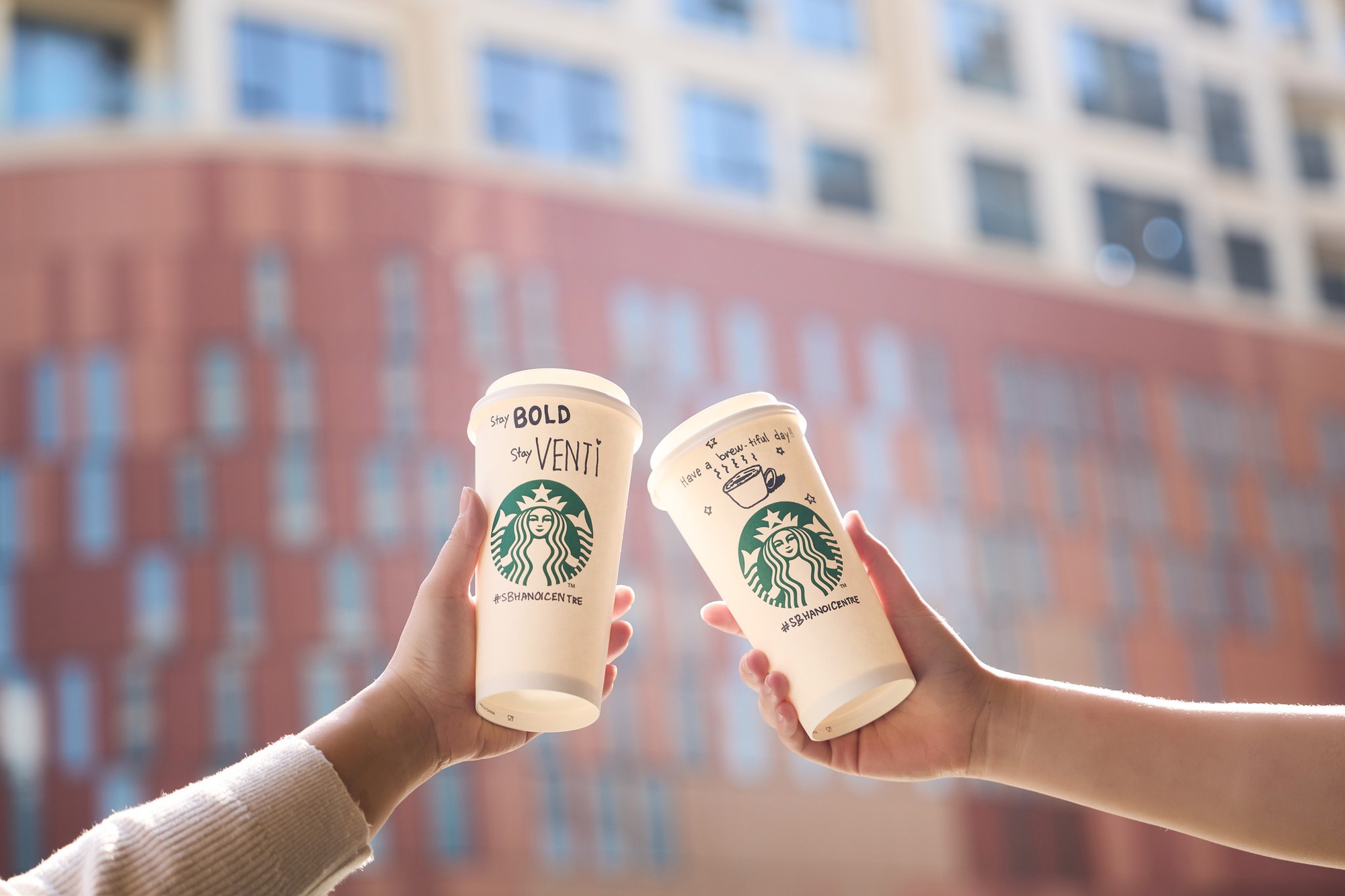 Starbucks xin lỗi khách hàng Việt Nam- Ảnh 1.