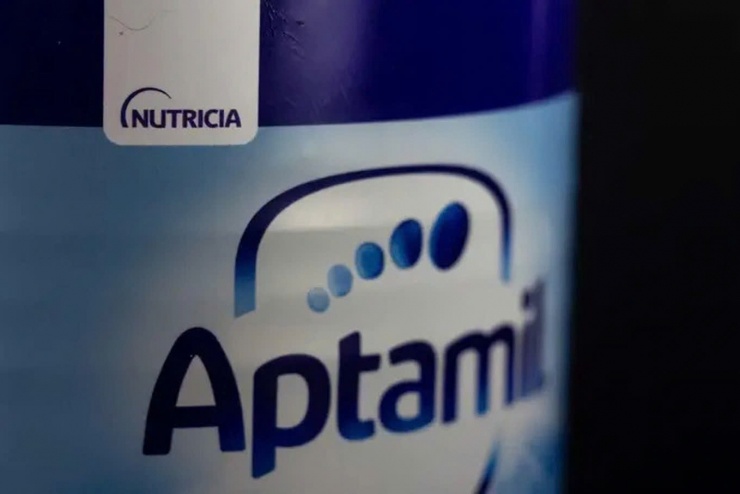 Sữa Aptamil thu hồi ở nước ngoài, Cục An toàn thực phẩm yêu cầu kiểm soát tại Việt Nam 1 Cục An toàn thực phẩm (Bộ Y tế) đề nghị Sở Y tế, Sở An toàn thực phẩm, Chi cục An toàn thực phẩm các tỉnh, thành phố khẩn trương rà soát việc đăng ký bản công bố, tự công bố sản phẩm sữa công thức Aptamil Infant Formula do công ty Danone sản xuất...