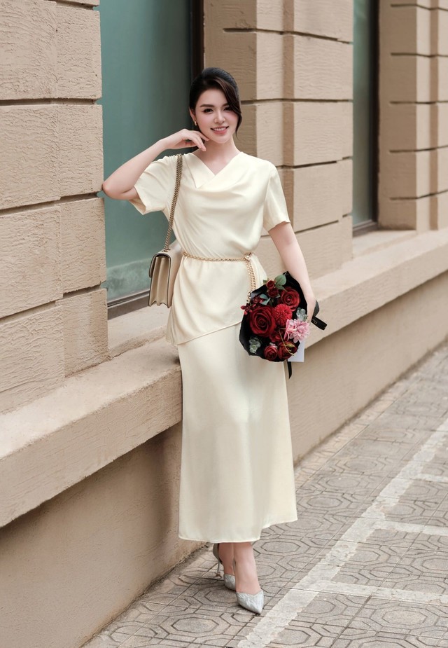 Sức hút từ chân váy lụa tạo nét thanh tao, kiêu kỳ - Ảnh 1.