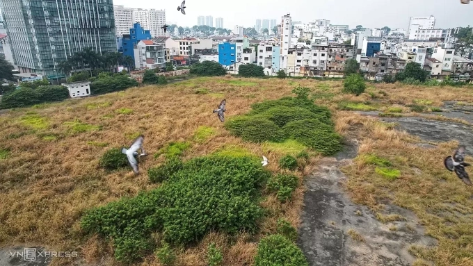 khu đất vàng số 152 Trần Phú, phường Chợ Quán, rộng gần 31.000 m2, chuẩn bị được chỉnh trang thành vườn hoa, công viên tạm dịp Tết Bính Ngọ. Ảnh: Đình Văn