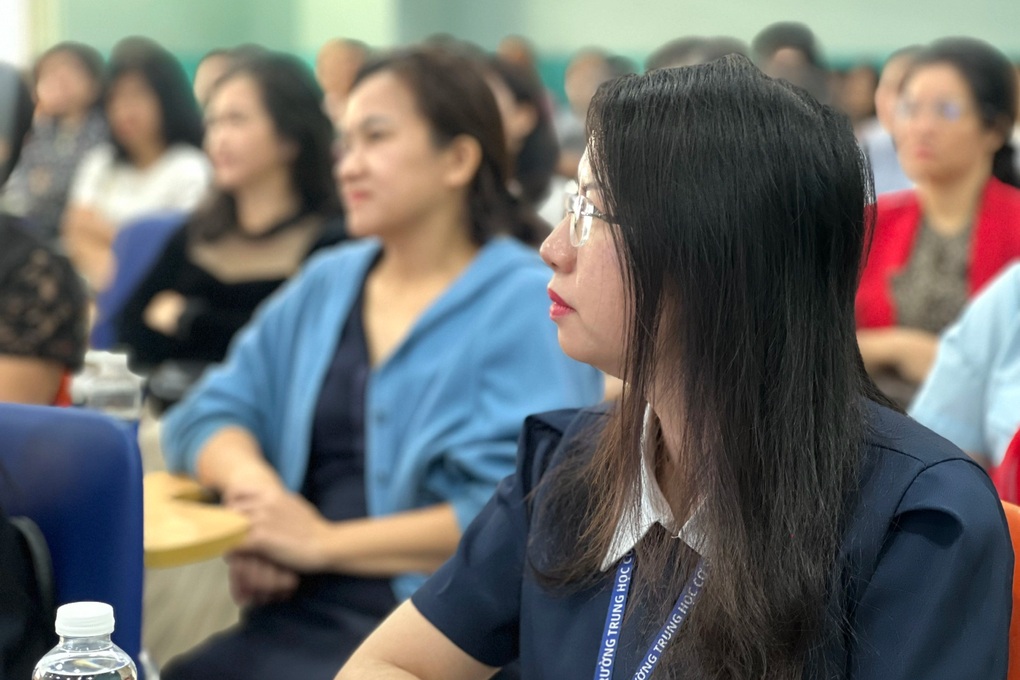 TS nêu quan điểm nuôi con phải lỳ và diễn làm phụ huynh ngạc nhiên - 1