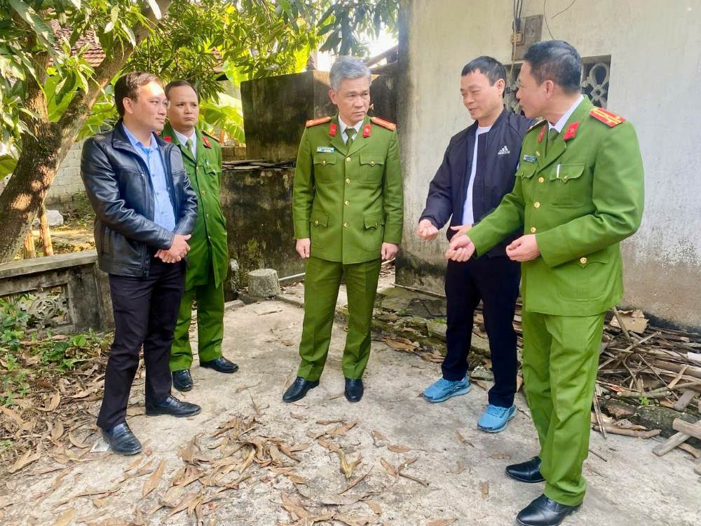 Tạm giữ hình sự Đinh Thị Kim SN 1984 trong vụ án đặc biệt nghiêm trọng- Ảnh 1.