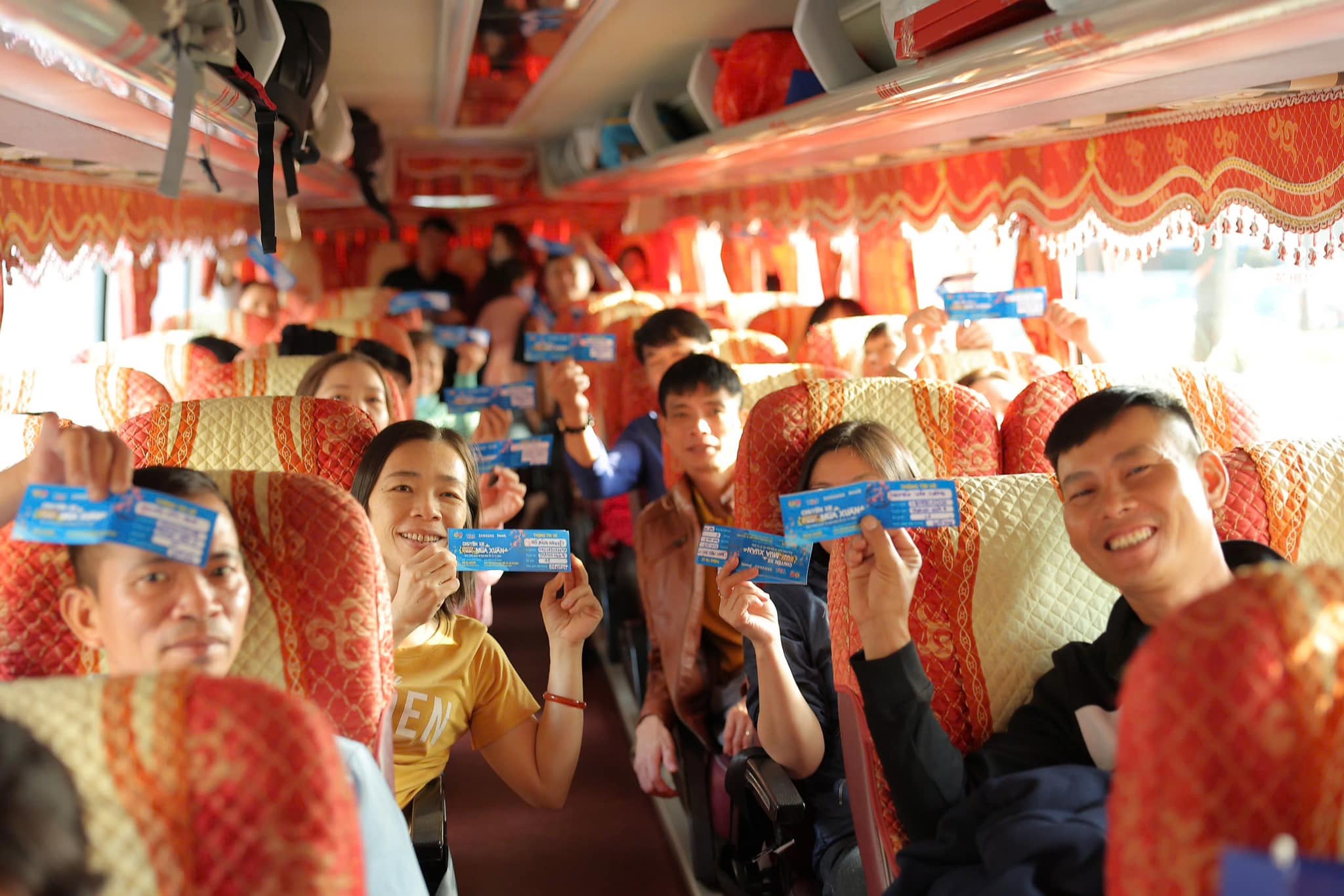 Tang 2000 ve Chuyen xe mua Xuan cho cong nhan