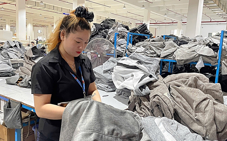 Tết sắp về, tiết kiệm thôi - Ảnh 1.