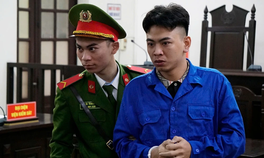 tổng tài giơ tay 2.jpg