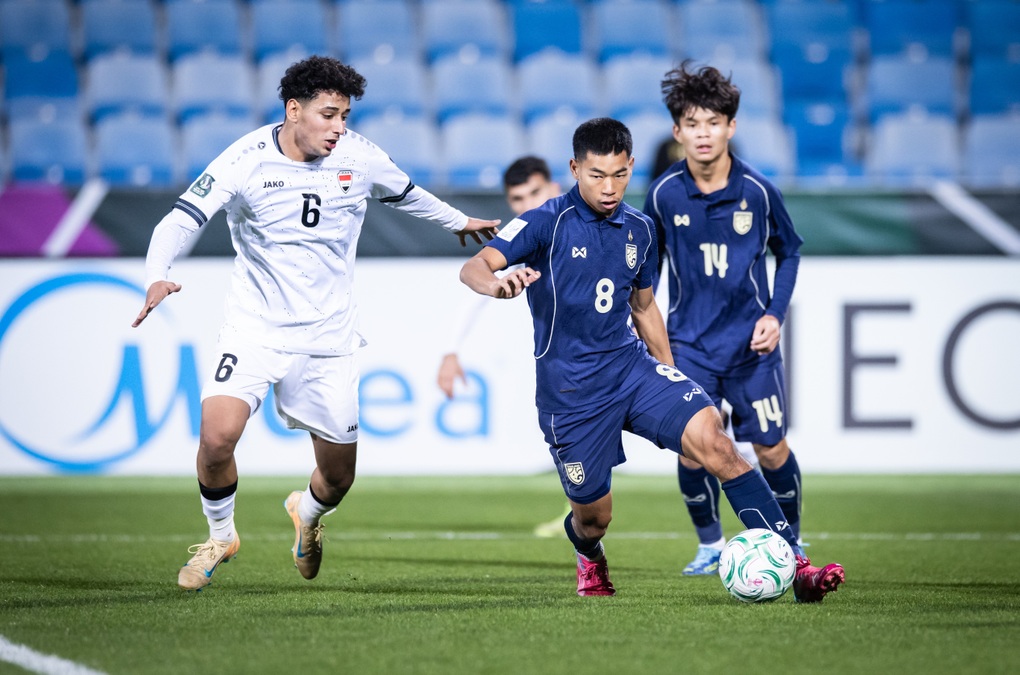 Thoát thua trong gang tấc, U23 Thái Lan sống dậy hy vọng đi tiếp - 1