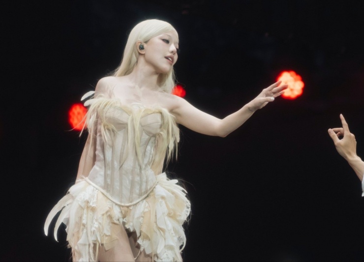 Thông báo gây bùng nổ của Hieuthuhai trong đêm nhạc dài 6 tiếng ở Đông Anh - 1