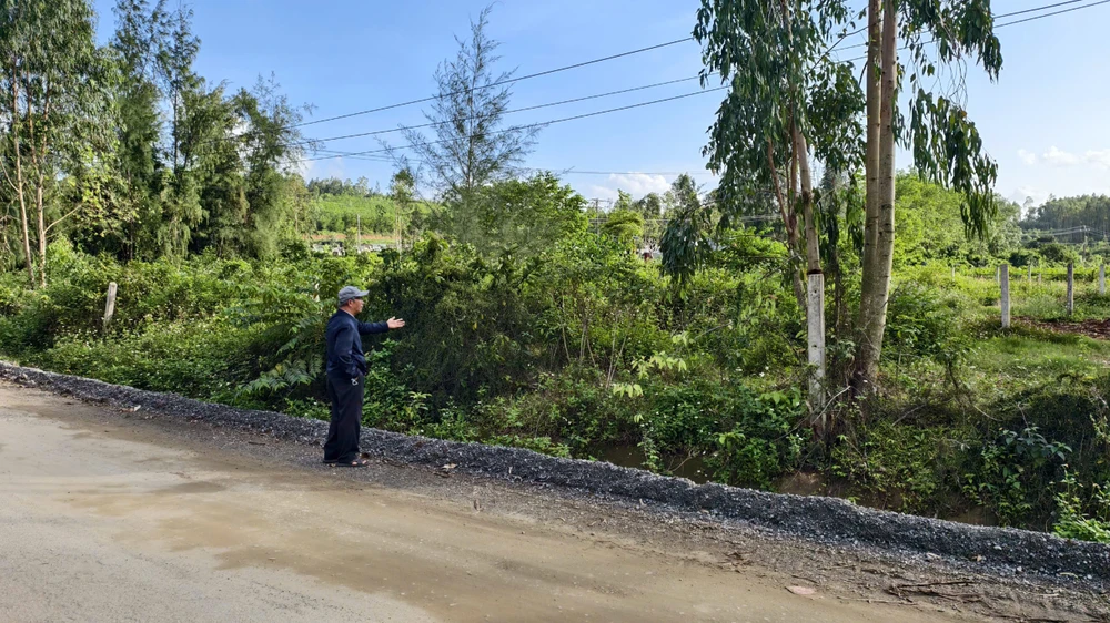 mot-phan-tu-the-ky-di-doi-quyen-loi-lo-dat-ho-tom-bi-thu-hoi-lam-du-an-1 (5).jpg