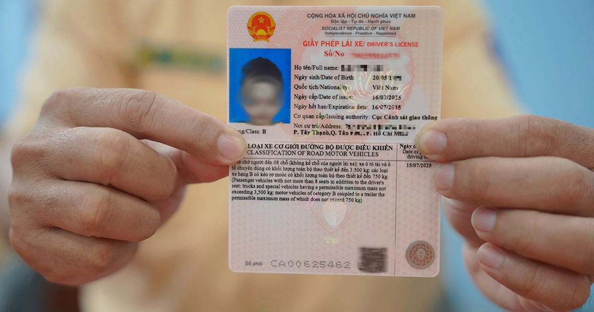 Thông tin về giấy phép lái xe màu hồng mới, người dân ai cũng cần biết- Ảnh 1.