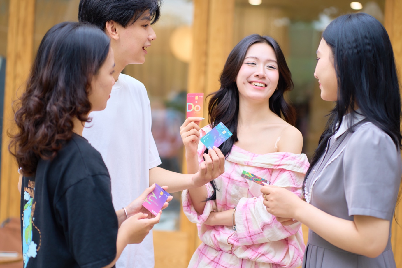 “Thứ 6 Tím” và hành trình du xuân bắt đầu từ những lựa chọn nhẹ nhàng cùng TPBank- Ảnh 1. “Thứ 6 Tím” và hành trình du xuân bắt đầu từ những lựa chọn nhẹ nhàng cùng TPBank- Ảnh 1.