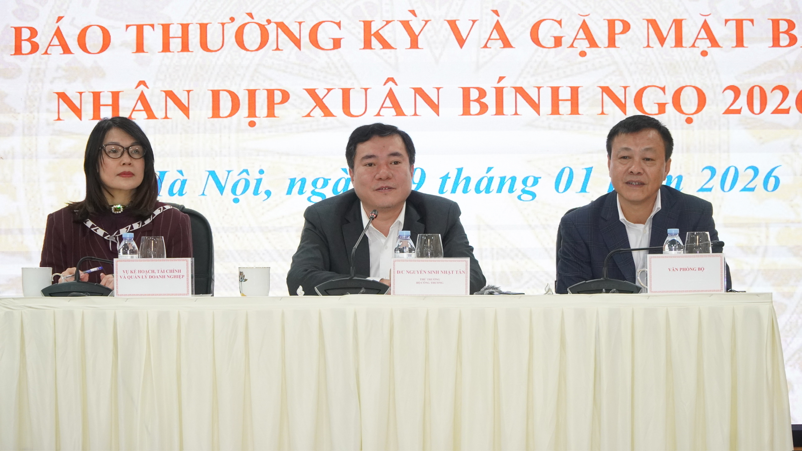 Thứ trưởng Bộ Công Thương thông tin vòng đàm phán thuế đối ứng thứ 6 với Mỹ vào tuần tới - Ảnh 1.