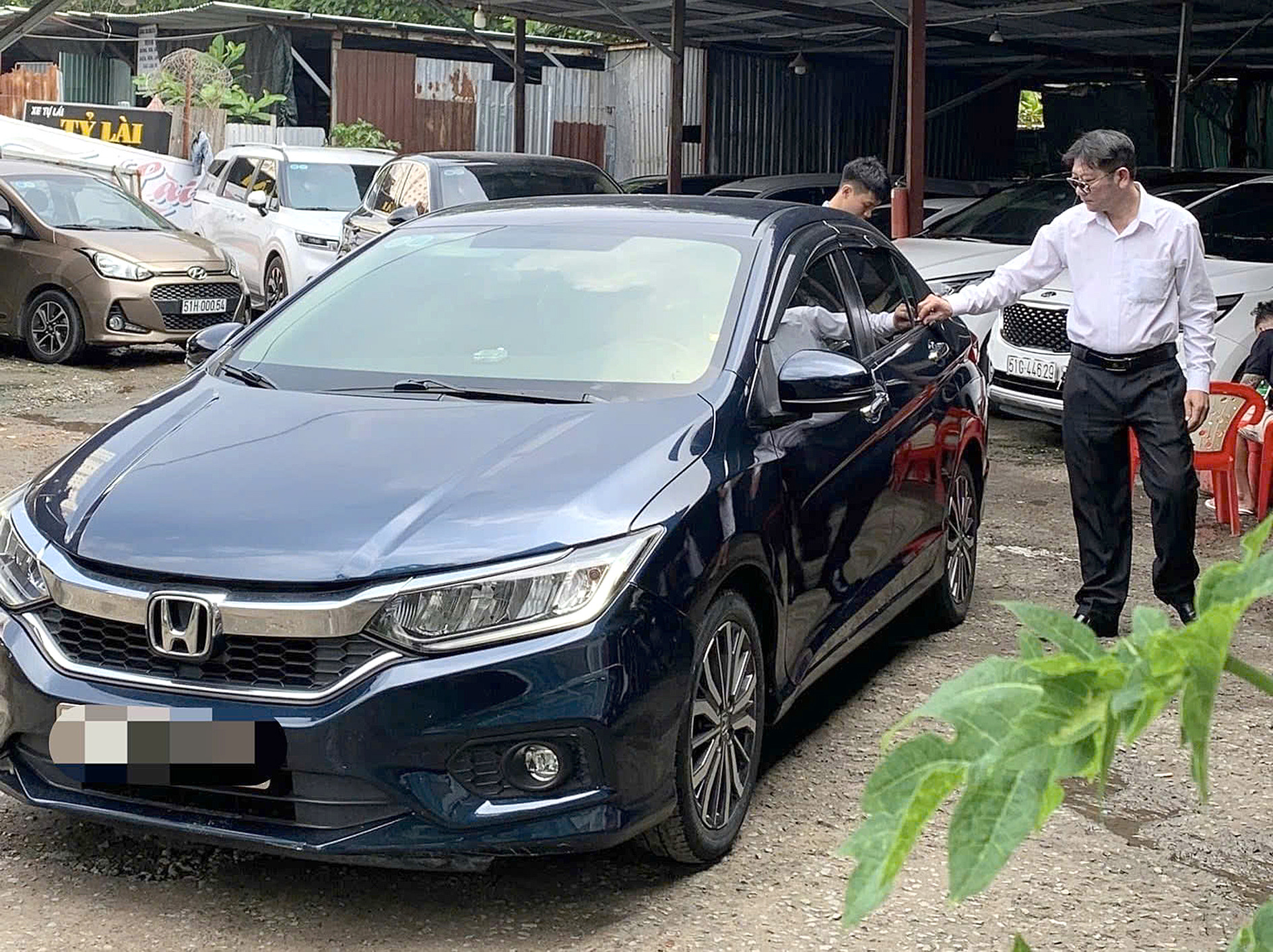 Thuê xe tự lái - Ảnh 1.