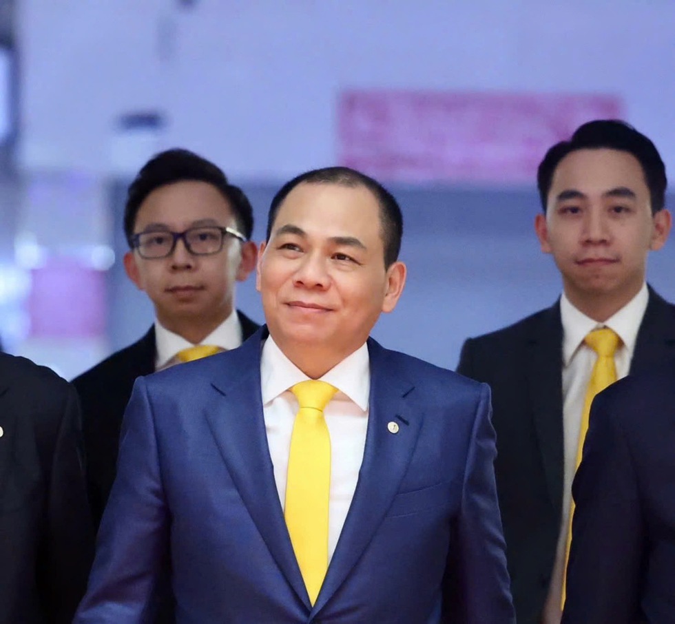 Các tỉ phú Phạm Nhật Vượng, Nguyễn Thị Phương Thảo 'bội thu' năm 2025- Ảnh 1. Các tỉ phú Phạm Nhật Vượng, Nguyễn Thị Phương Thảo 'bội thu' năm 2025- Ảnh 1.