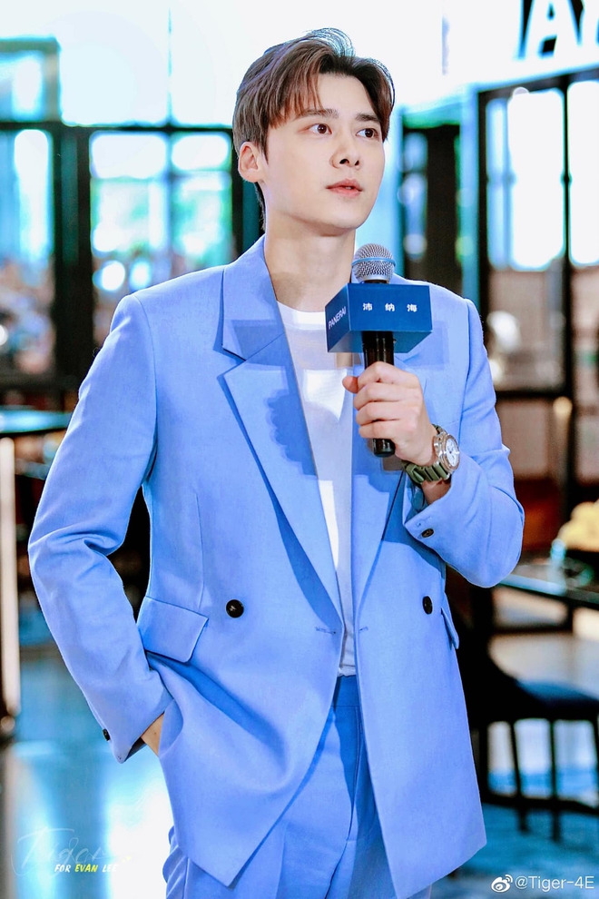 Tiết lộ gây sốc về Lý Dịch Phong sau 4 năm cuốn gói khỏi showbiz vì tội tày đình- Ảnh 5. Tiết lộ gây sốc về Lý Dịch Phong sau 4 năm cuốn gói khỏi showbiz vì tội tày đình- Ảnh 5.