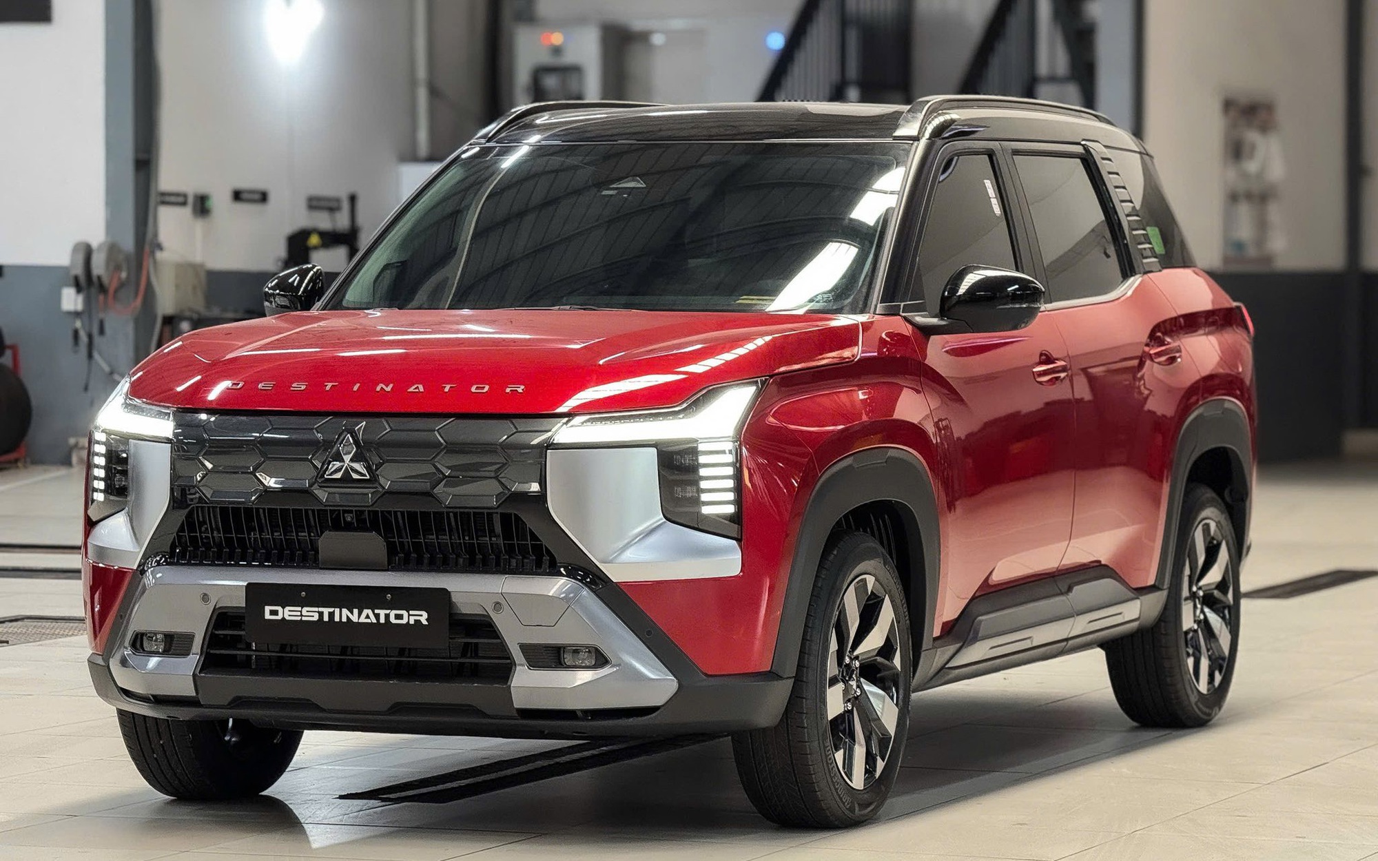 Mitsubishi Destinator - Ảnh 1.