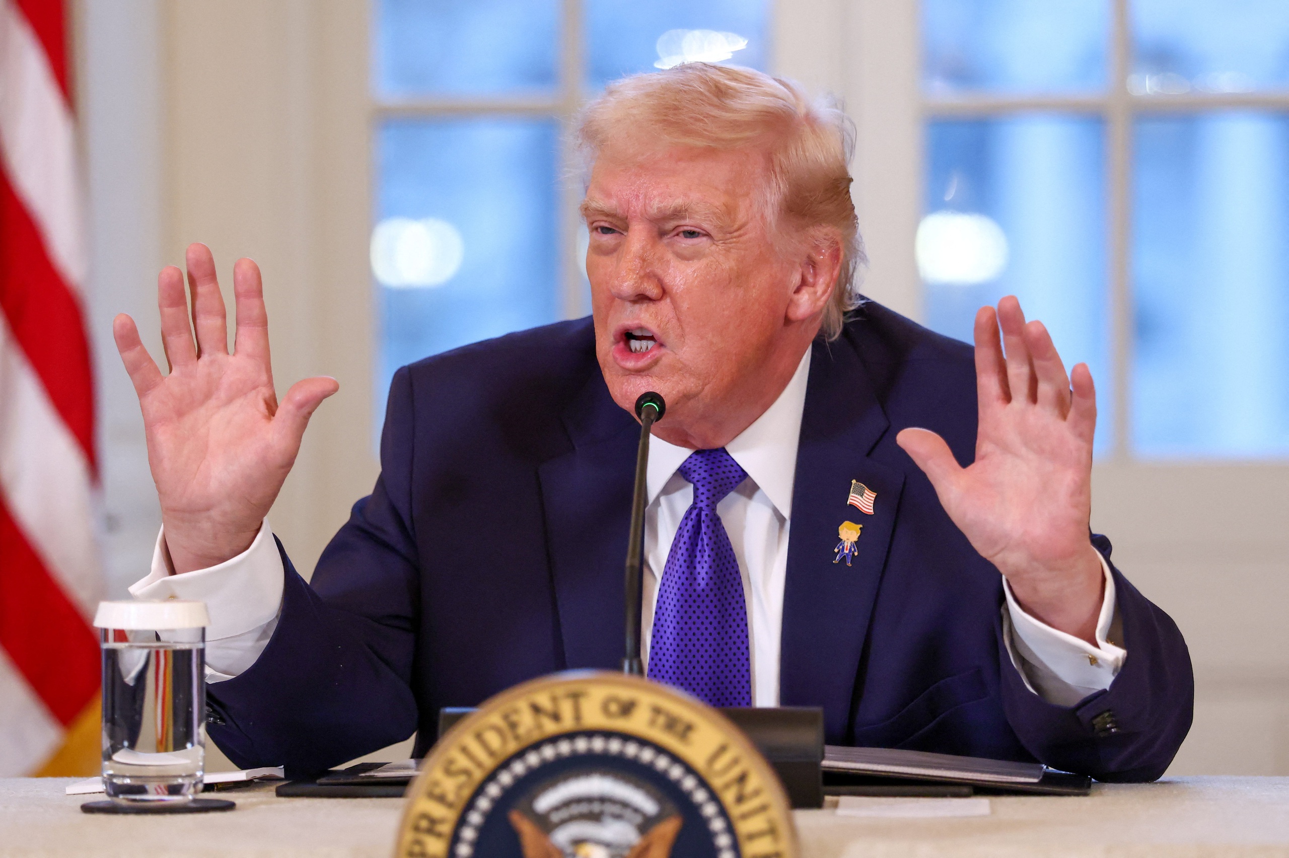 Tin tức thế giới 10-1: Mỹ cảnh báo tấn công quân sự Iran; Khả năng đầu tư vào dầu Venezuela ra sao? 1 Tin tức thế giới 10-1: Mỹ cảnh báo tấn công quân sự Iran; Khả năng đầu tư vào dầu Venezuela ra sao? - Ảnh 1.