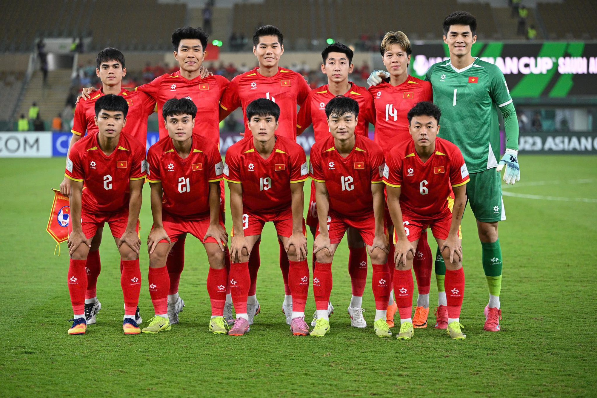 Nổi da gà với lời hứa vô địch của U23 Việt Nam trước bán kết U23 châu Á: Tổ quốc, gia đình sau lưng con!- Ảnh 1.