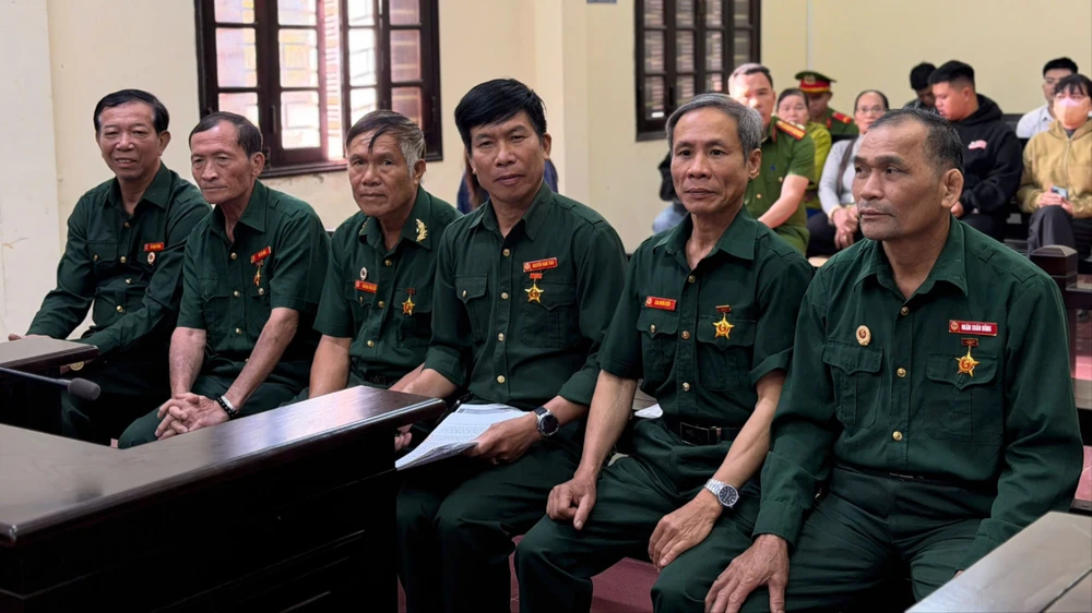 cựu chiến binh 100.jpg