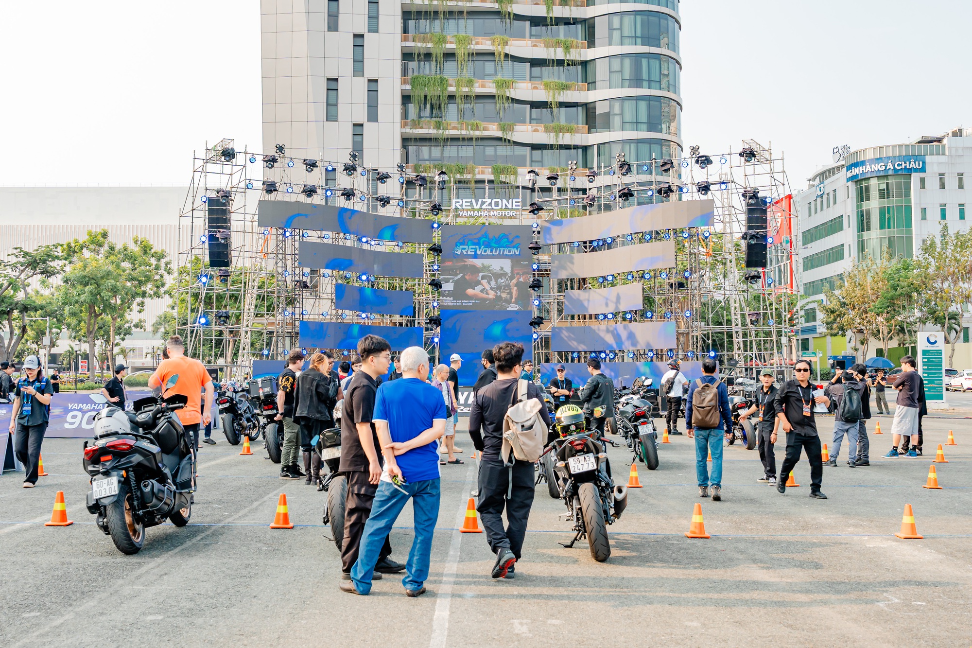 Toàn cảnh sự kiện tri ân lớn nhất của Revzone Yamaha Motor – Yamaha YZF-R9 lần đầu tiên ra mắt tại Việt Nam- Ảnh 1.