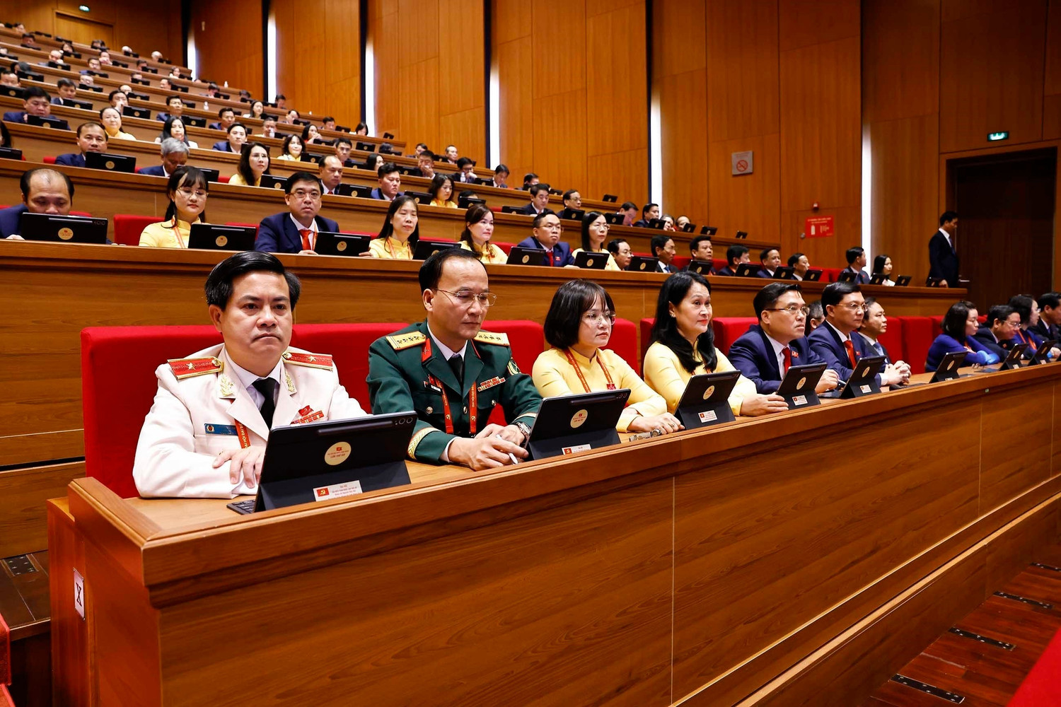 Đại hội - Ảnh 10.