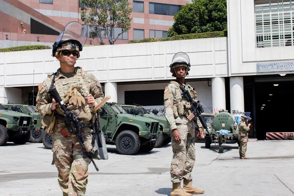 Tổng thống Mỹ Donald Trump rút Vệ binh Quốc gia khỏi nhiều thành phố lớn - 1