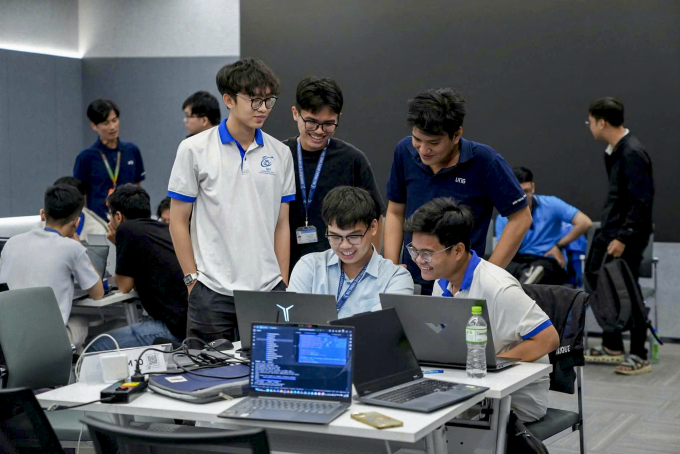 Sinh viên khoa Công nghệ phần mềm, trường Đại học Công nghệ Thông tin, trong giờ học. Ảnh: Khoa Công nghệ phần mềm