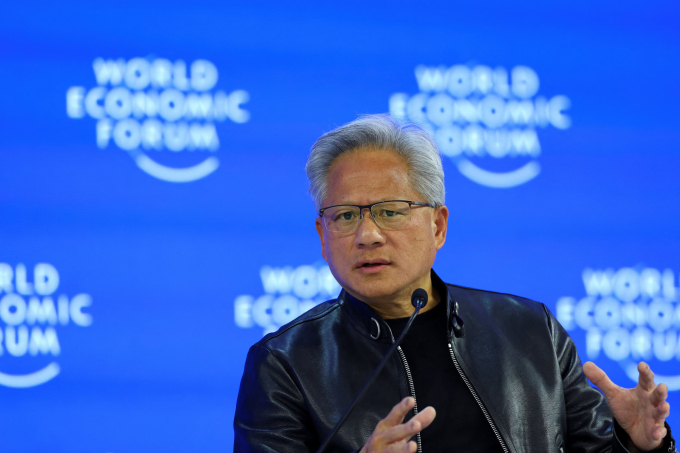 , CEO Nvidia Jensen Huang tại WEF. Ảnh: WEF