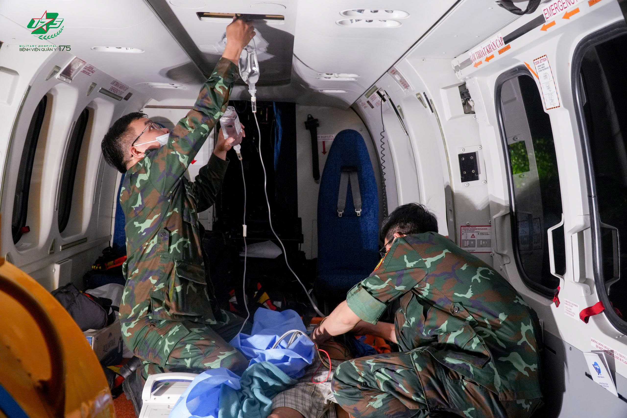 Trực thăng bay cấp cứu ngư dân ở đặc khu Trường Sa ngày đầu năm 2026- Ảnh 1. Trực thăng bay cấp cứu ngư dân ở đặc khu Trường Sa ngày đầu năm 2026- Ảnh 1.