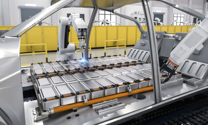 Các gói pin đang được tích hợp vào khung xe điện. Ảnh: iStock