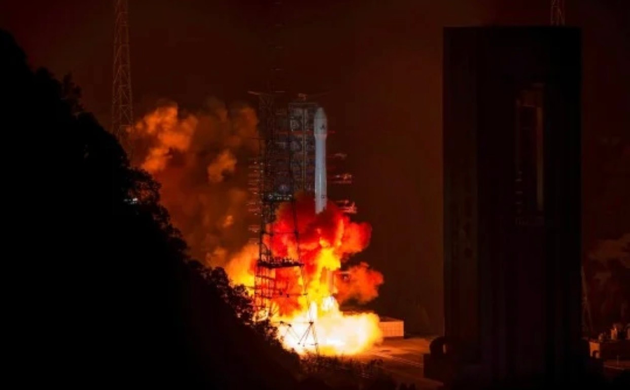 Trung Quốc gặp cú sốc chưa từng có với ‘Thứ Bảy đen tối’- Ảnh 1.