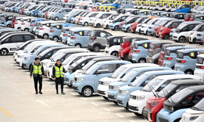 Một khu vực tập trung xe năng lượng mới ở Quảng Tây. Ảnh: Alamy