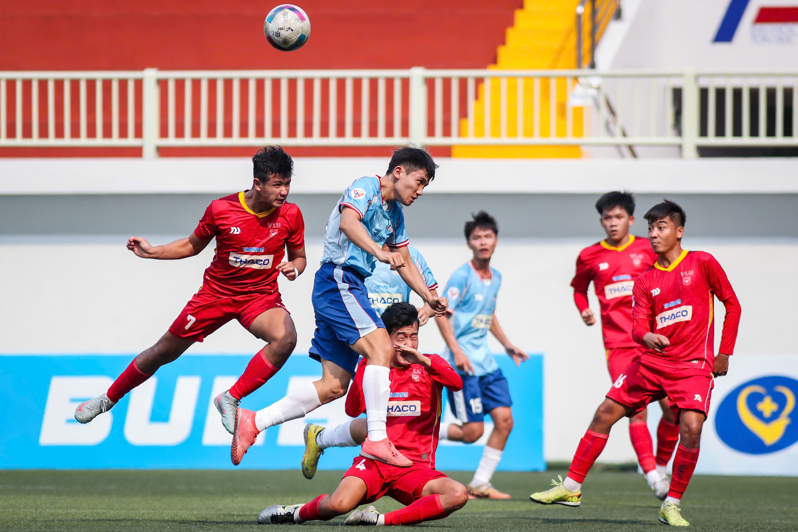 So tài không chiến kịch tính: Trường ĐH Văn Lang lỡ cơ hội bứt phá- Ảnh 1.