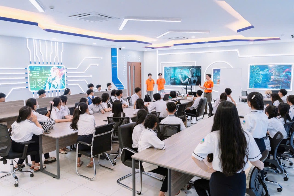 Trường Đại học FPT công bố học bổng tìm kiếm nhân tài với loạt đặc quyền - 1