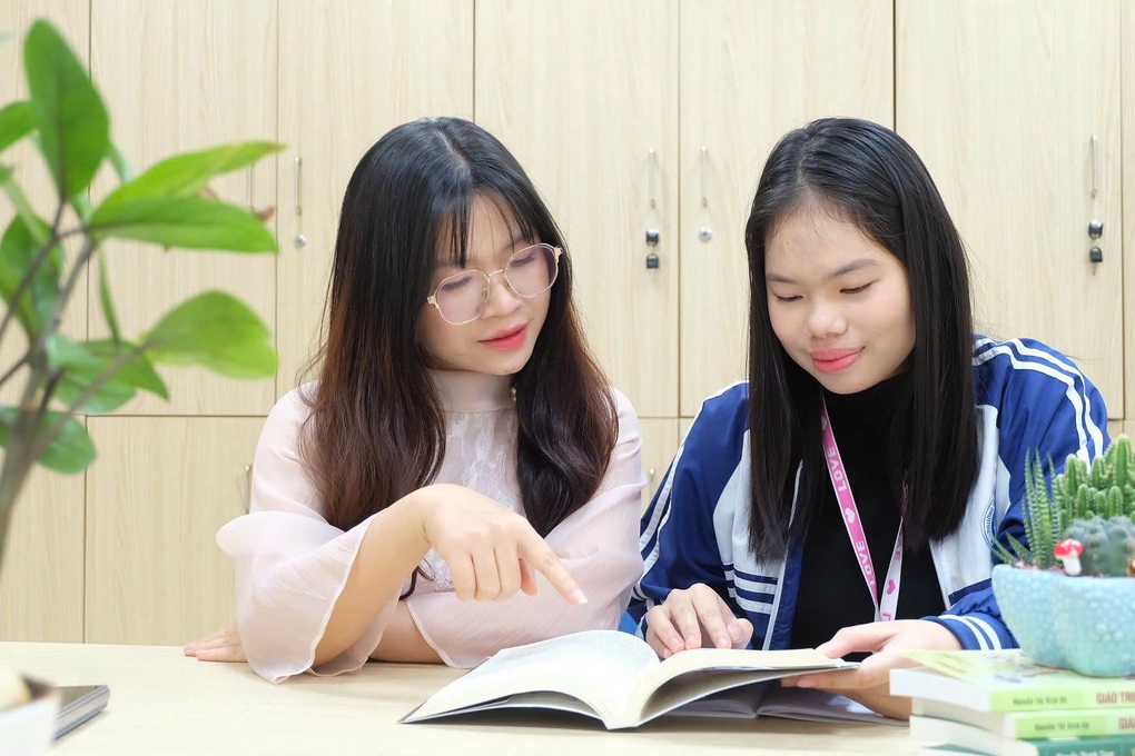 Trường chuyên lần đầu có giải nhất Ngữ văn sau 28 năm - 1