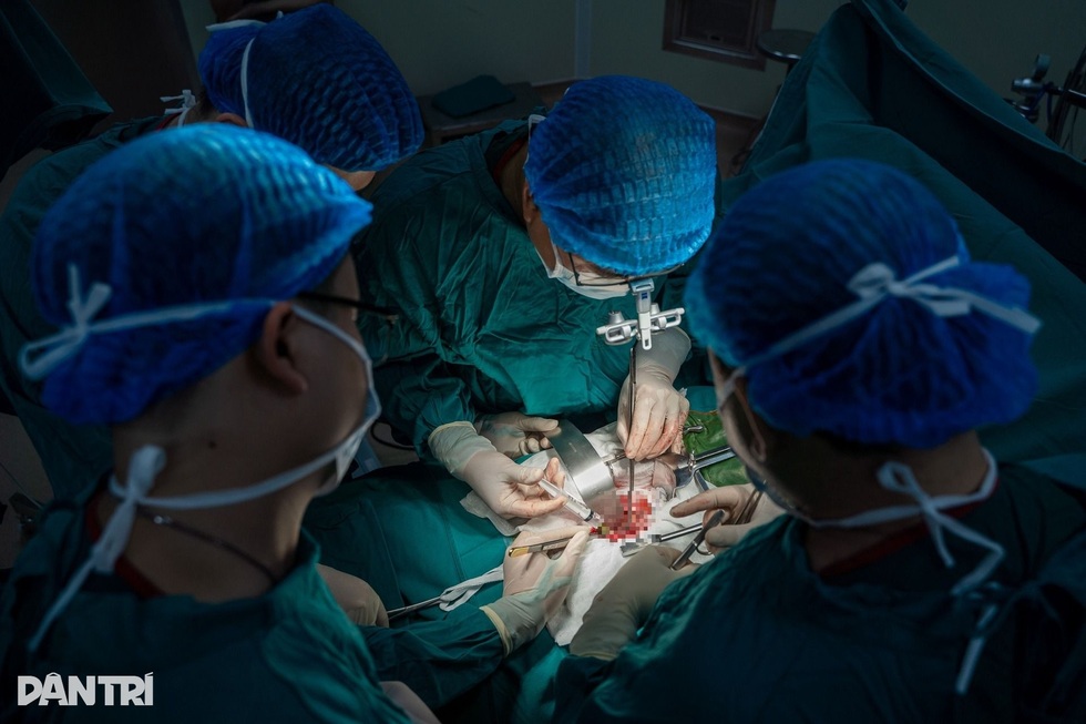 Từ Nghị quyết 72 đến cuộc kiến thiết chăm sóc trọn đời của y tế Thủ đô - 1