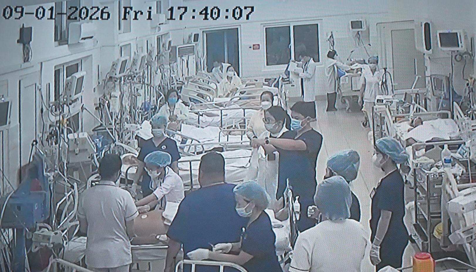 Tự mua thuốc trị hen phế quản, người đàn ông hôn mê nguy kịch- Ảnh 1.