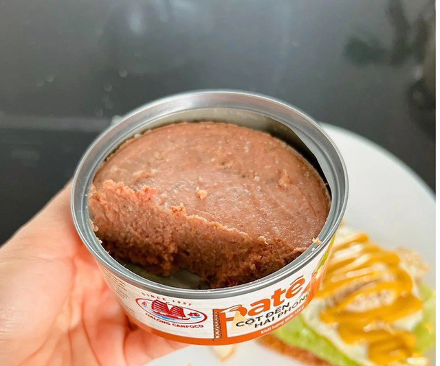 Pate "Cột đèn Hải Phòng" được nhiều người vẫn ưa thích đang vướng lùm xùm về an toàn thực phẩm. Ảnh TL