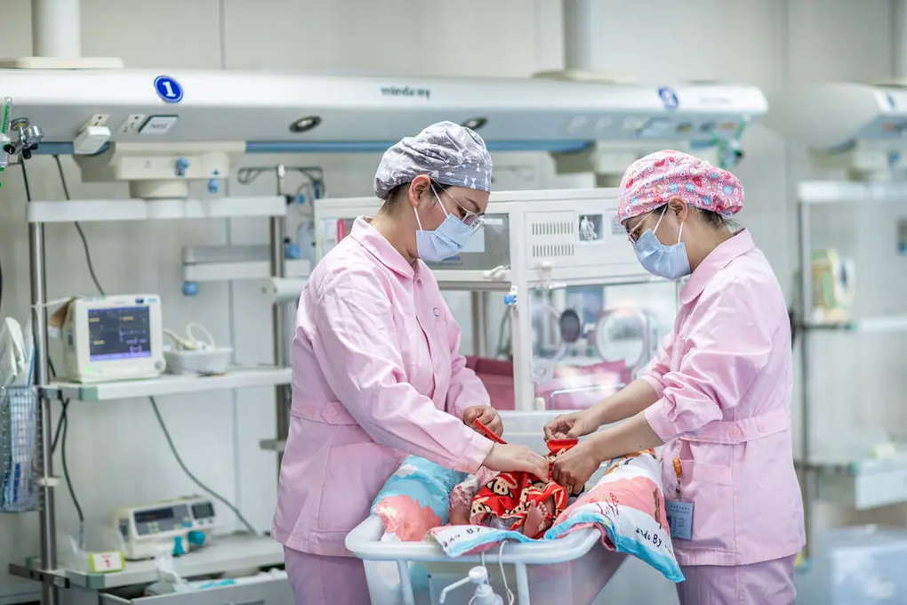 Tỷ lệ sinh của Trung Quốc giảm xuống mức thấp nhất kể từ năm 1949 - 1