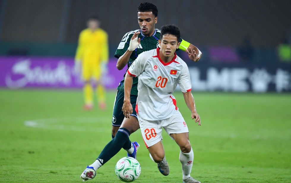 U23 Việt Nam hạ gục Saudi Arabia: Giấc mơ không còn… hoang đường - 1