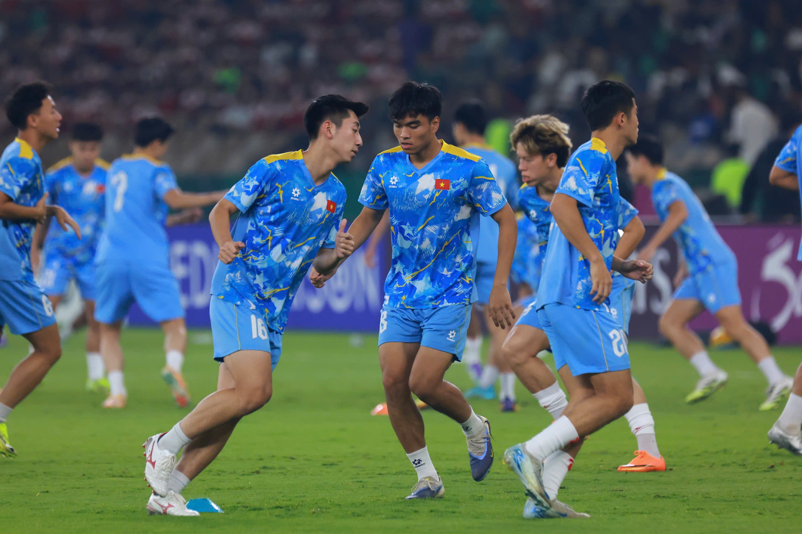 U23 Việt Nam lập kỷ lục với 3 trận toàn thắng, giành vé vào tứ kết U23 châu Á- Ảnh 4.