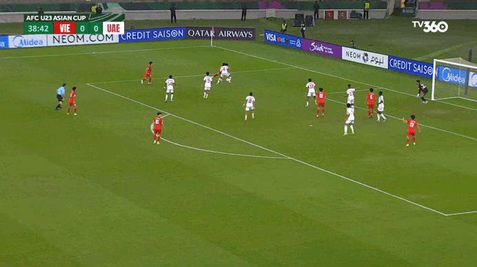 Minh Phúc kiến tạo để Đình Bắc đánh đầu tung lưới U.23 UAE