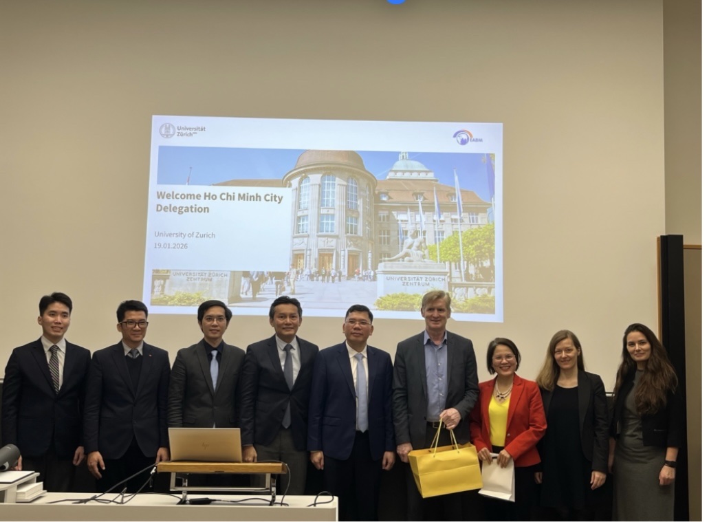 UBND TP.HCM tham dự Hội nghị thường niên lần thứ 56 Diễn đàn Kinh tế Thế giới - Ảnh 1.