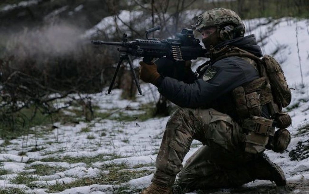 Ukraine lo ngại vì 1.500 vũ khí tạo sóng xung kích của Nga - 1