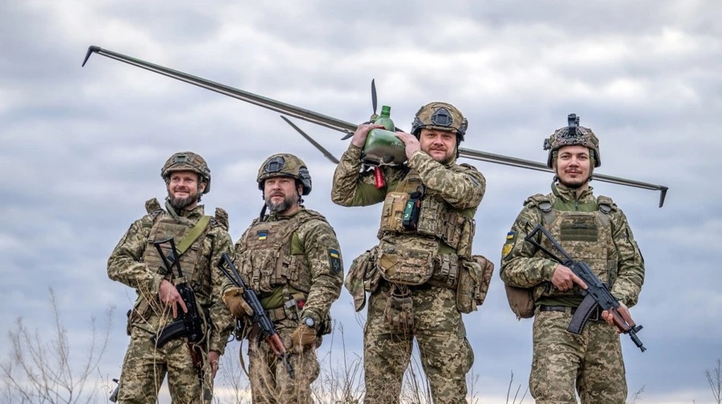 Ukraine nêu thiệt hại của Nga khi 168.000 mục tiêu bị tập kích - 1