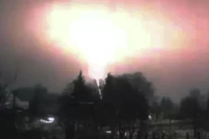 Nga phóng tên lửa Oreshnik vào Ukraine, tuyên bố đáp trả vụ dinh thự ông Putin bị tấn công