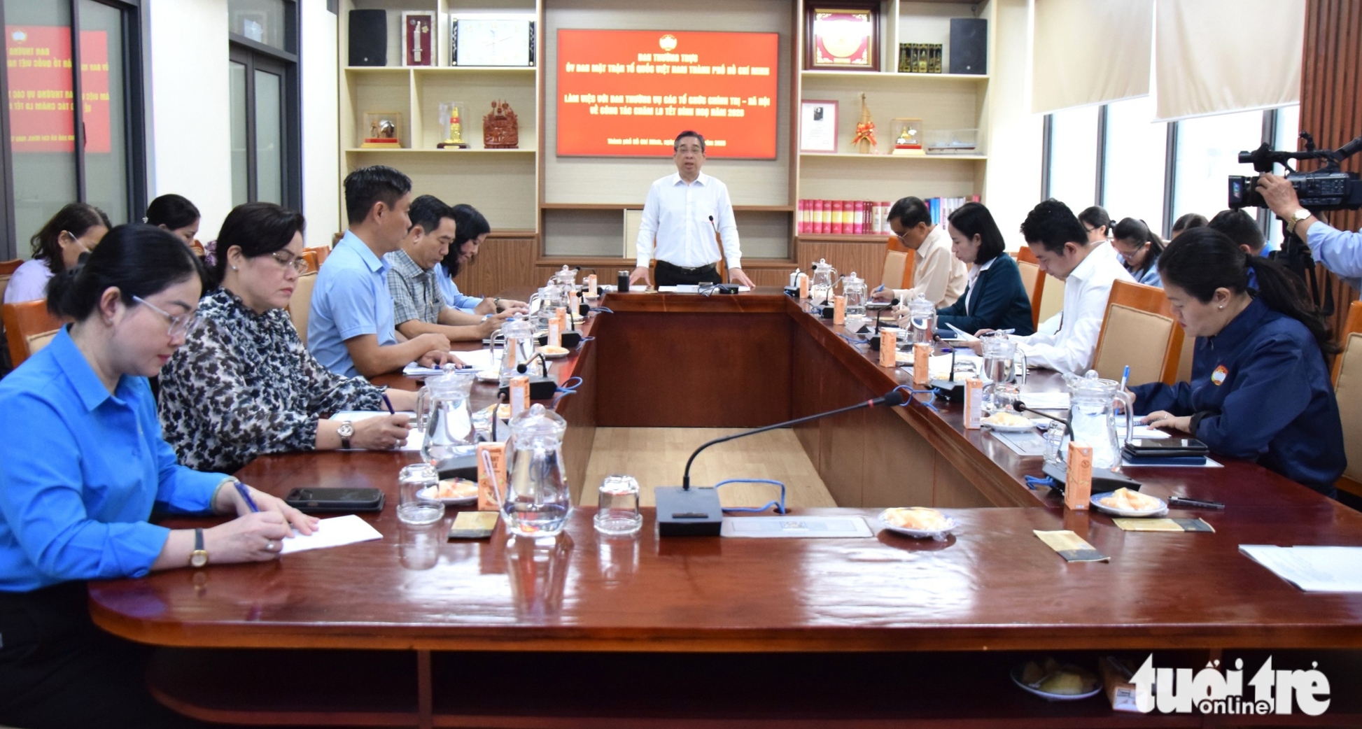 Ủy ban Mặt trận Tổ quốc Việt Nam TP.HCM sẽ trích 210 tỉ đồng để chăm lo Tết 1 Ủy ban Mặt trận Tổ quốc Việt Nam TP.HCM sẽ trích 210 tỉ đồng để chăm lo Tết - Ảnh 1.