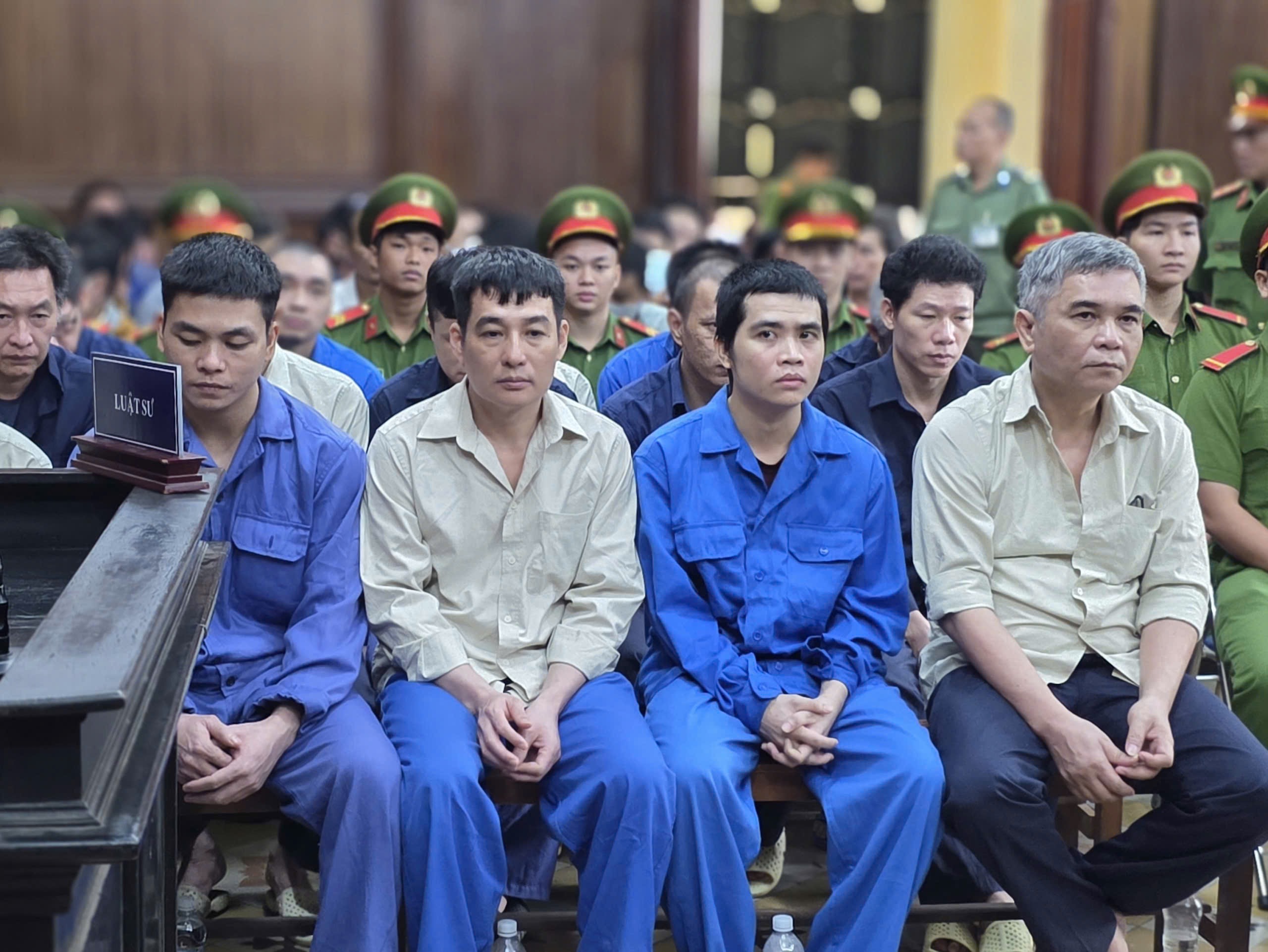 Vụ hối lộ tại Trung tâm Đăng kiểm 50-04V: VKS đề nghị nhiều mức án nghiêm khắc - Ảnh 1.