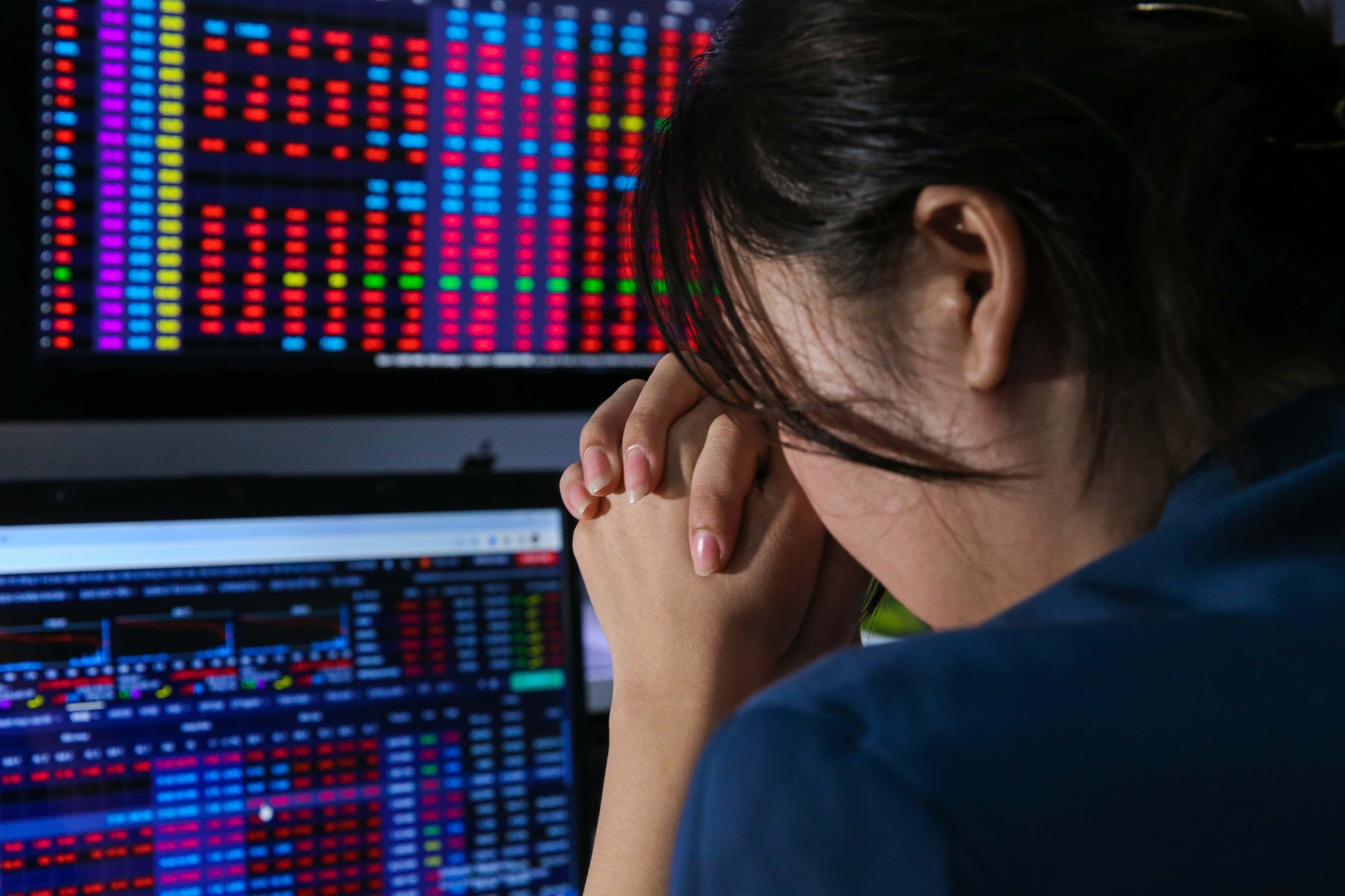 VN-Index lập đỉnh lịch sử nhưng tài khoản chứng khoán nhà đầu tư vẫn lẹt đẹt - Ảnh 3.