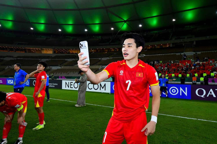 Trong khi Đình Bắc lên hot search Trung Quốc