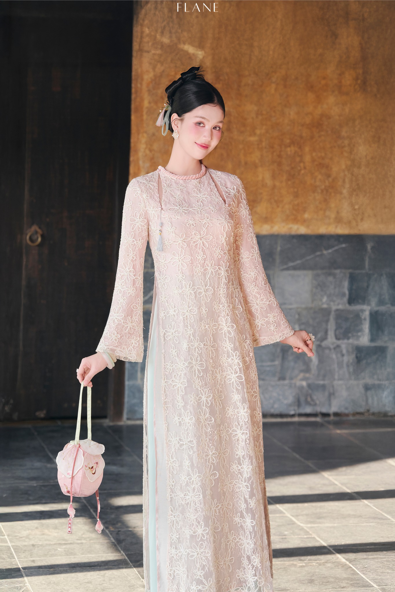 Vì sao áo dài ren được dự đoán là “át chủ bài” mùa Tết 2026?- Ảnh 9.